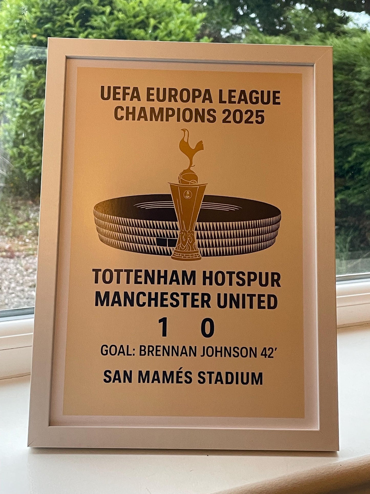 Tottenham Hotspur Europa League Design Poster Print – Custom Sports Wall Art – Gift